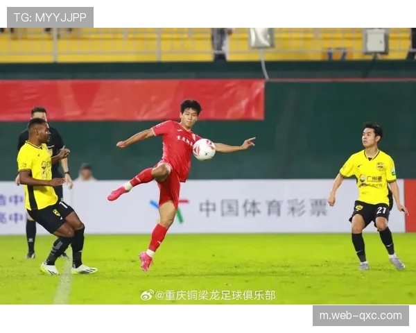 重庆铜梁龙收获历史首分 姚浩洋门线神扑展现青年军韧性